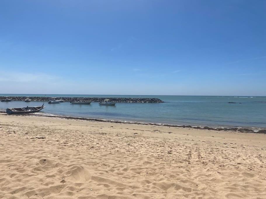 Case Beach Ngalou Sessene Eksteriør billede